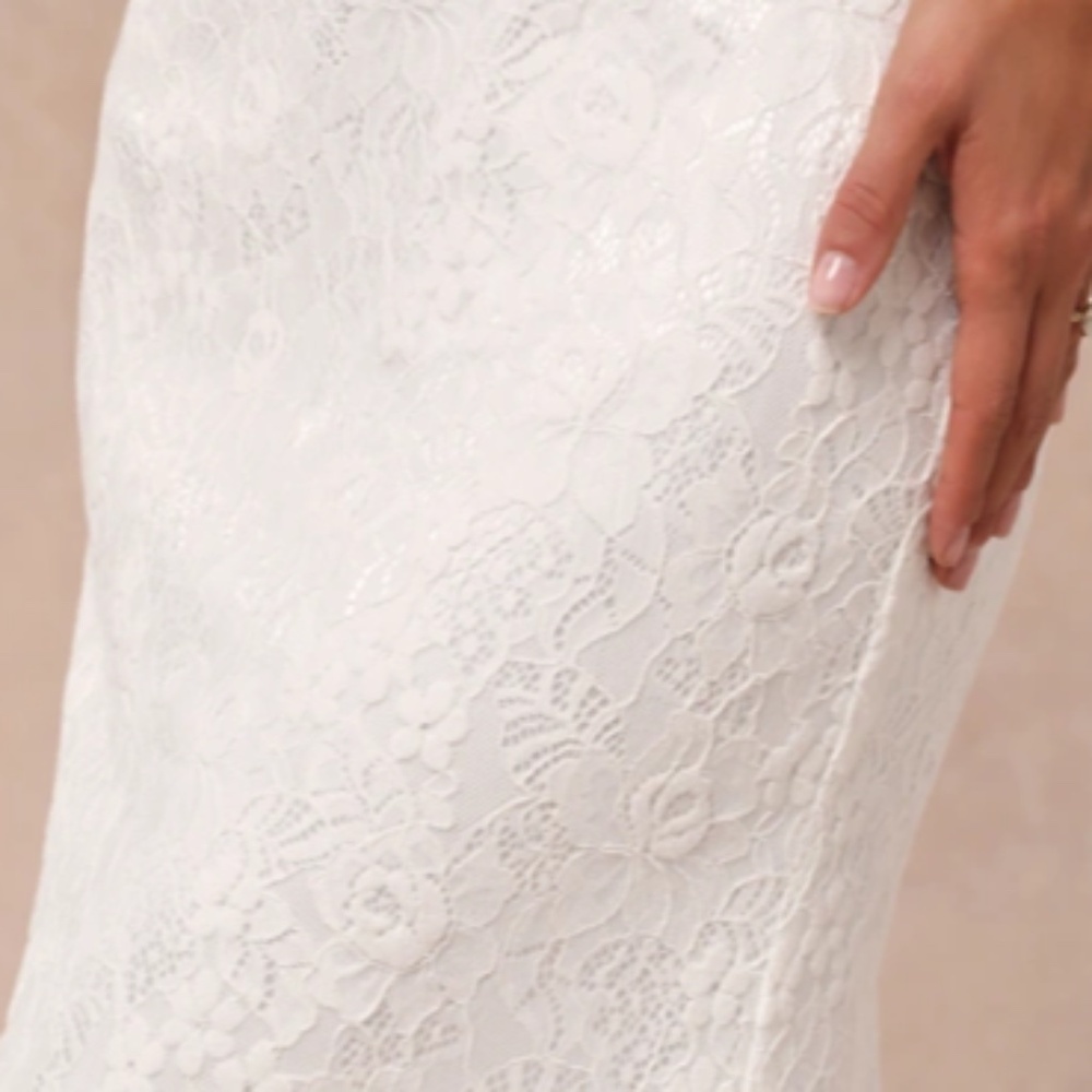 LULU's Sexy Bridal Wedding Chic Elegant Lace Bustier Sophisticated Maxi Gown - Picture 4 of 5